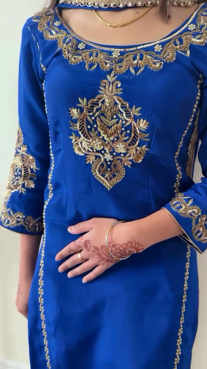 💙 Royal Sapphire Hand-Embroidered Luxury Suit Set – A Statement of Majestic Elegance 💙✨