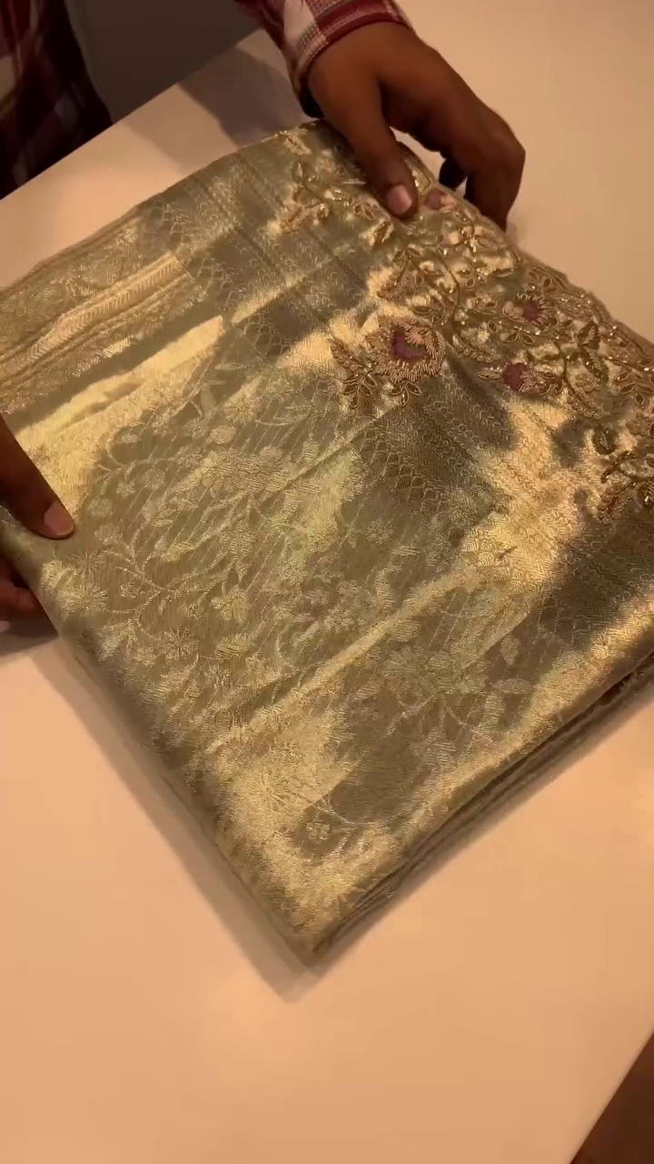 “Royal Gold Handwoven Banarasi Silk Saree | Luxury Zari Weave & Intricate Embellished Border | Premium Wedding & Festive Collection | Multiple Designs & Colours | Sizes XXS–XXL”