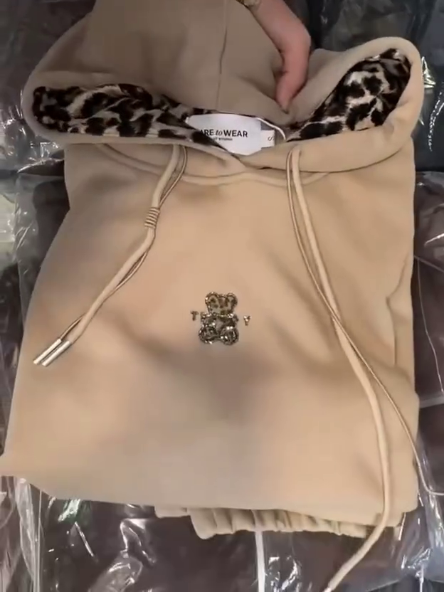 🤎✨ Urban Luxe Leopard-Trim Co-Ord Set – Premium Comfort Edition ✨🤎