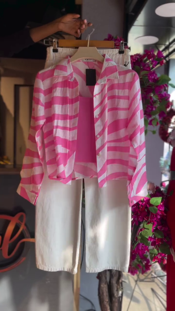 💖✨ Blush Breeze Striped Co-Ord Set – Chic Shirt, Inner Top & Relaxed Pants ✨💖