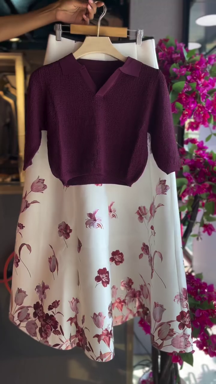 🌸✨ Plum Petal Elegance Co-Ord Set – Knit Crop Top & Floral Flow Skirt ✨🌸