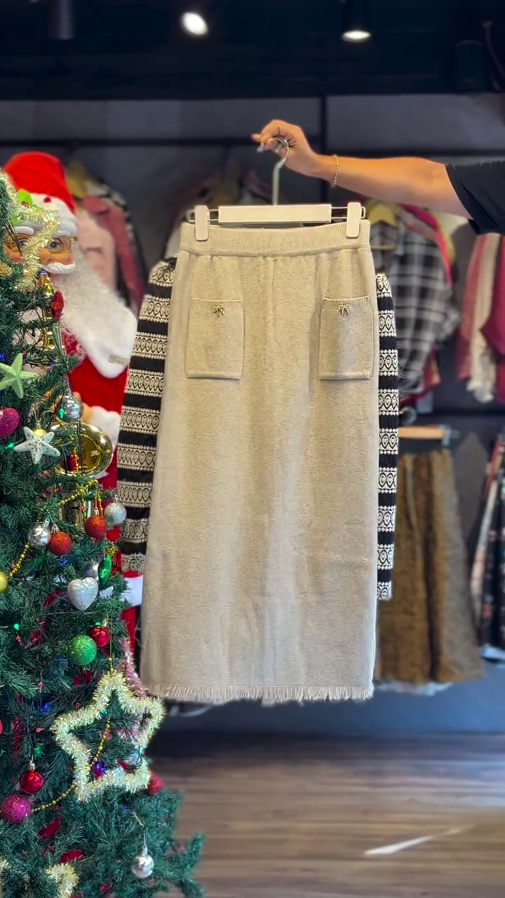 🖤✨ Monochrome Elegance Knit Co-Ord Set ✨🖤