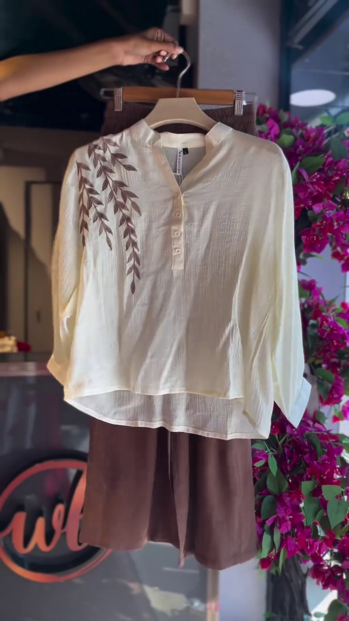 🤍 Ivory Leaf Whisper Co-Ord Set – Soft Elegance for Everyday Grace 🍃