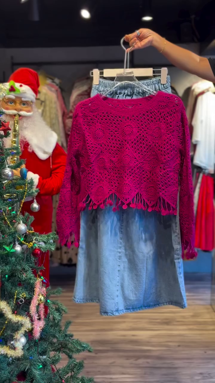 Boho Chic Crochet Overlay Denim Dress – Effortless Style with a Handcrafted Touch 💕👗