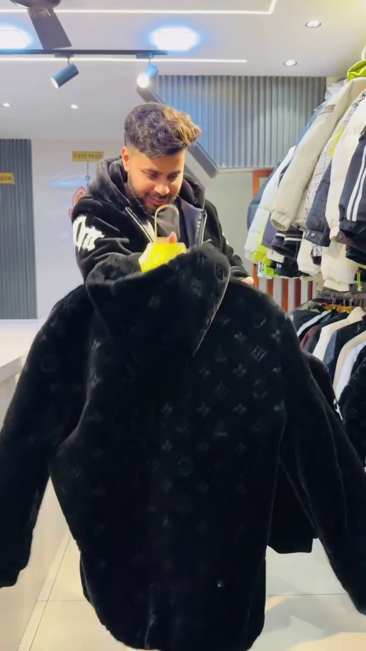 Men’s Plush Zip-Up Hoodie Set – Premium Comfort with Street-Style Attitude 🖤🔥