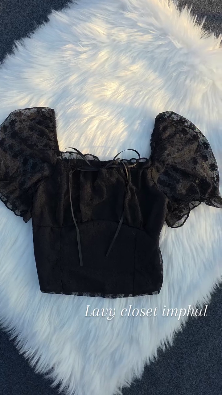 🖤🤍 Celeste Lace Puff Sleeve Top – Romantic Elegance Redefined ✨