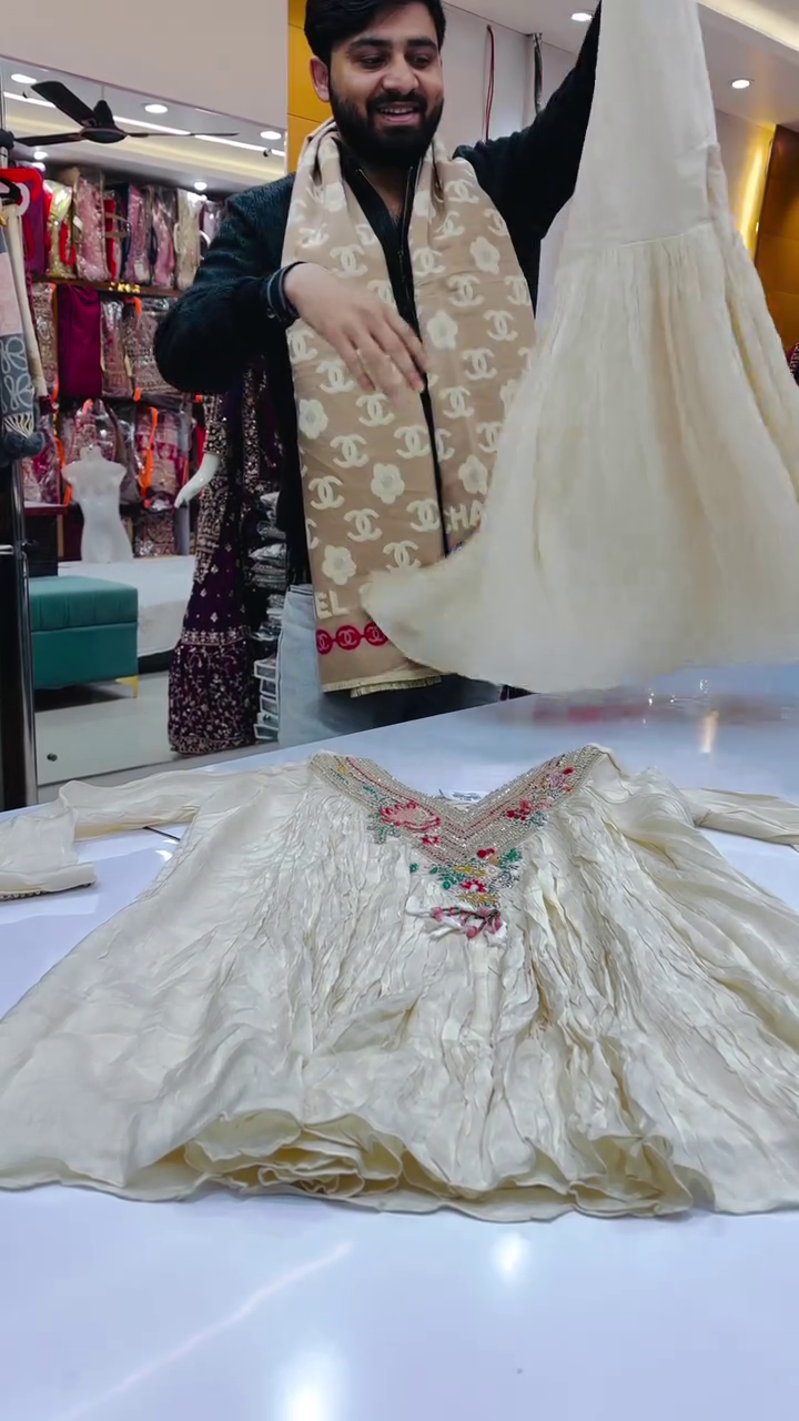 ✨ Ivory Grace Festive Anarkali Set – Embroidered Kurti with Flowy Flair ✨