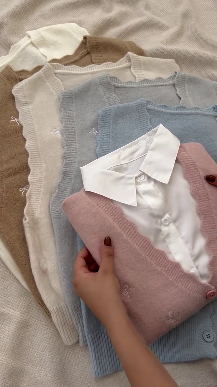 🎀 Soft Ribbon Embroidered Knit Vest – Scalloped Button-Up Collection (XXS–XXL) ✨