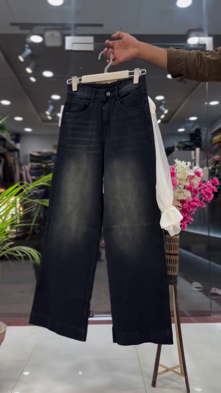 🤍 Elegant Smocked Off-Shoulder Blouse & Wide-Leg Pants Set – Chic Classic Collection (XXS–XXL) ✨