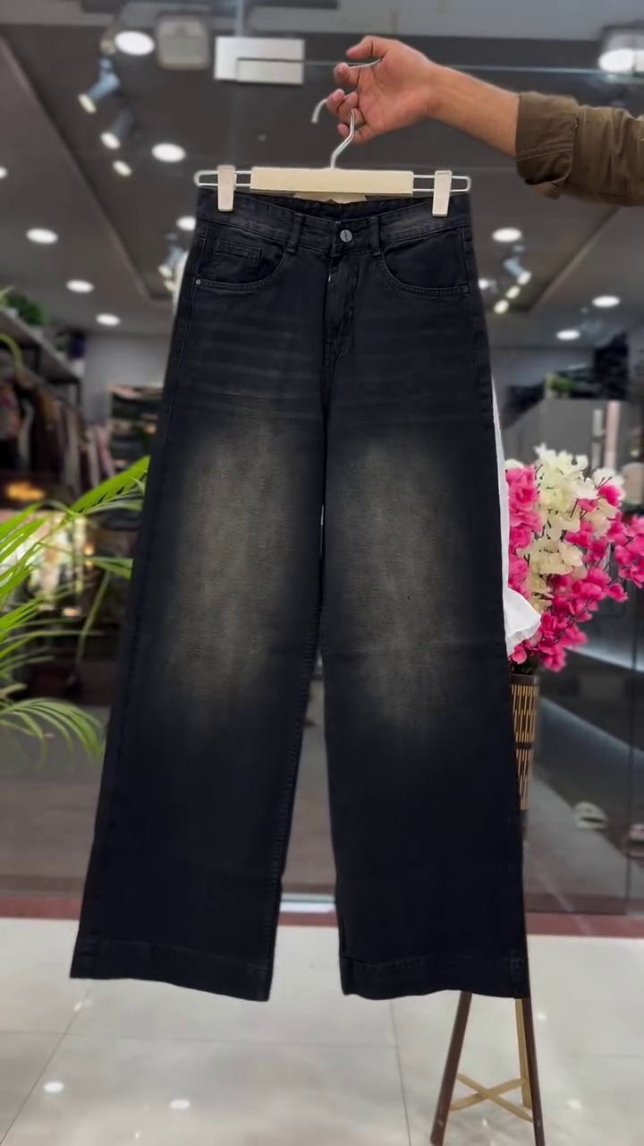 🤍 Elegant Smocked Off-Shoulder Blouse & Wide-Leg Pants Set – Chic Classic Collection (XXS–XXL) ✨