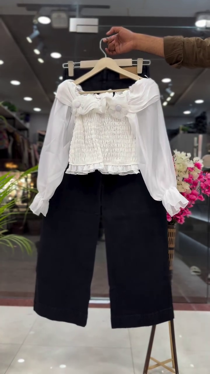 🤍 Elegant Smocked Off-Shoulder Blouse & Wide-Leg Pants Set – Chic Classic Collection (XXS–XXL) ✨