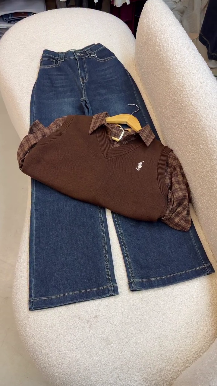 🤎 Classic Brown V-Neck Knit Vest Set – Timeless Smart-Casual Co-Ord (XXS–XXL) ✨