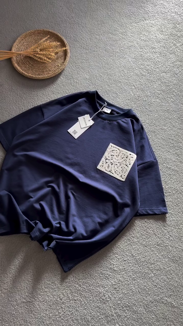 ✨ Elegant Lace Panel Oversized T-Shirt – Minimal Luxury Streetwear 🌟