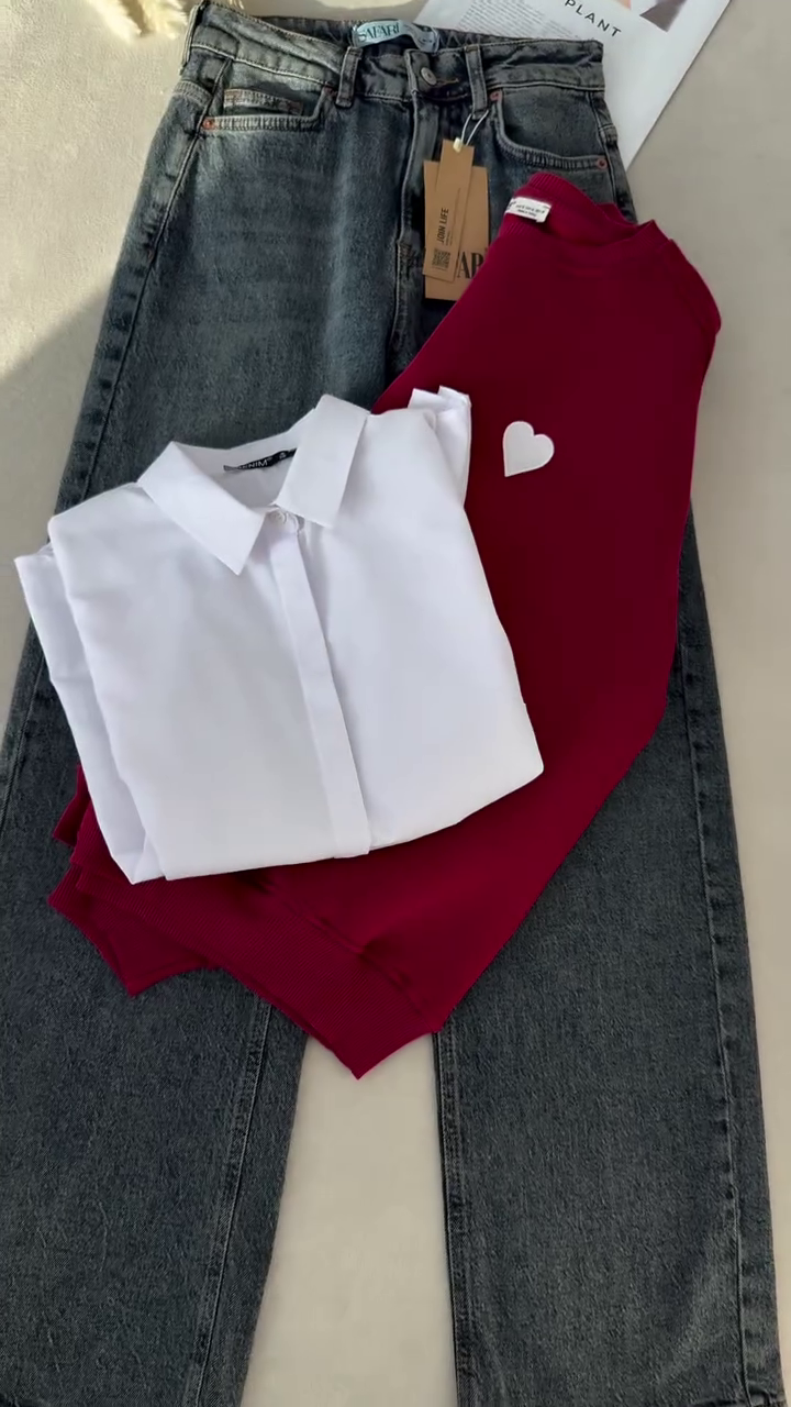 ❤️✨ Heart Detail Casual Sweatshirt – Chic Layered Everyday Style