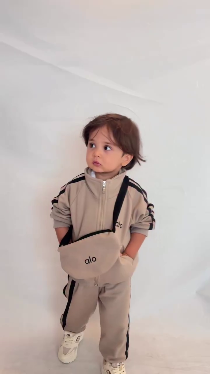 👶✨ Kids Premium Hoodie Tracksuit Set – Cozy Everyday Style