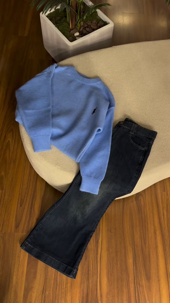 💙✨ Classic Soft Knit Sweater – Minimal Everyday Casual Style