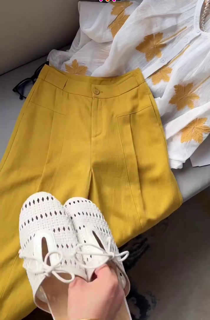 🌼💛 Floral Summer Elegance Set – Embroidered Shirt & Tailored Pants Outfit