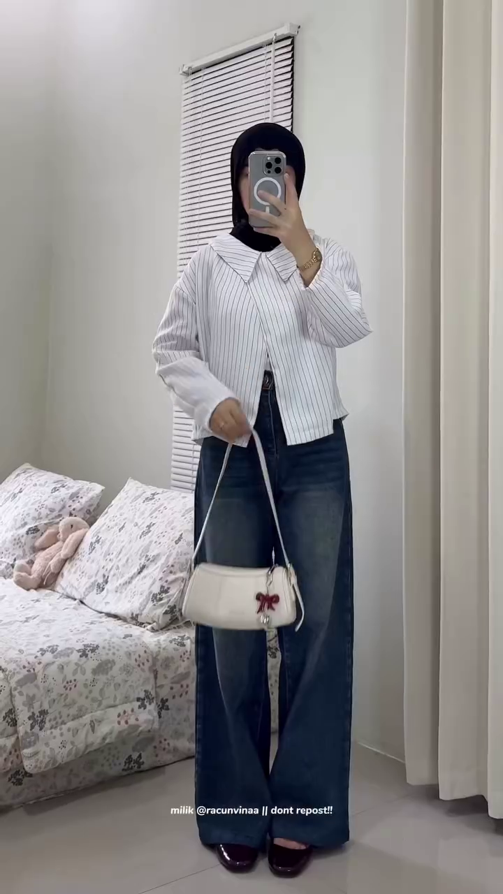 🤍 Elegant Striped Collar Blouse & Wide-Leg Denim Jeans Outfit – Modest Chic Casual Look | Modern Everyday Style | Multiple Colors & Designs | Sizes XXS–XXL ✨