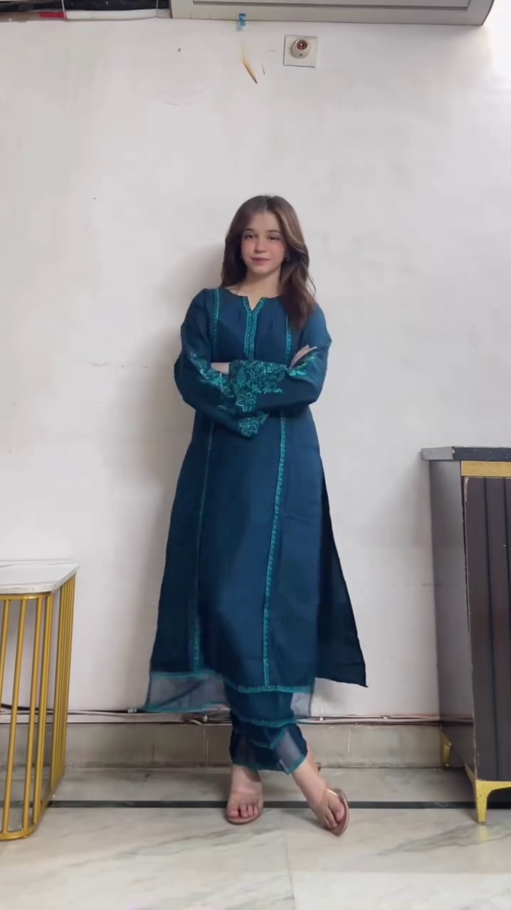 Emerald Grace Embroidered Kurta Set 💚🌿 | Elegant Ethnic Everyday Wear