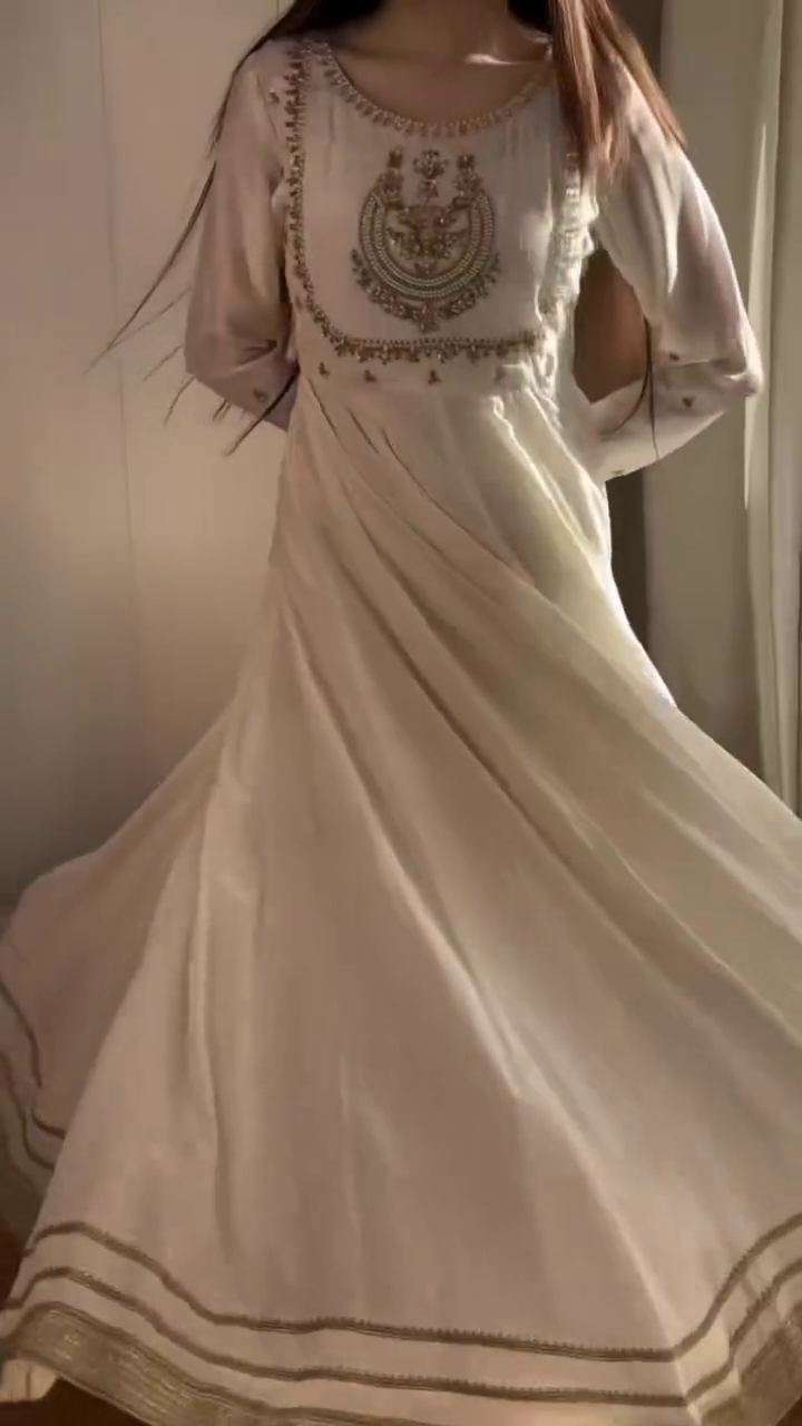 ✨ Noor Royale Embellished Anarkali Set – Luxury in Every Detail ✨🤍