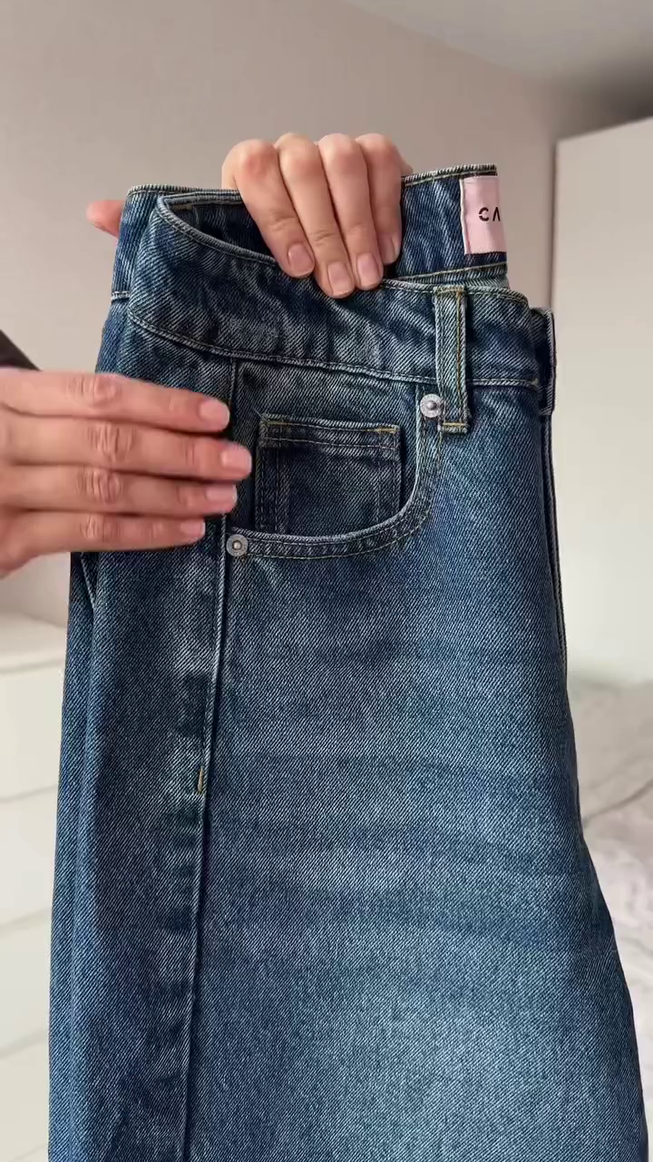 💛 Chic Ribbed Tank & Denim Combo – Everyday Cool Made Effortless 👖✨