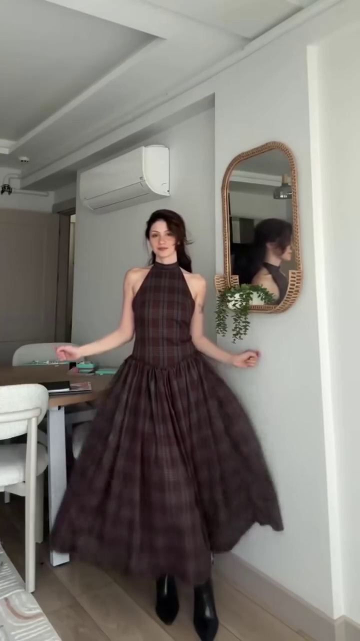 “Vintage Cocoa Midi Dress 🤎 | Halter Plaid Elegance”