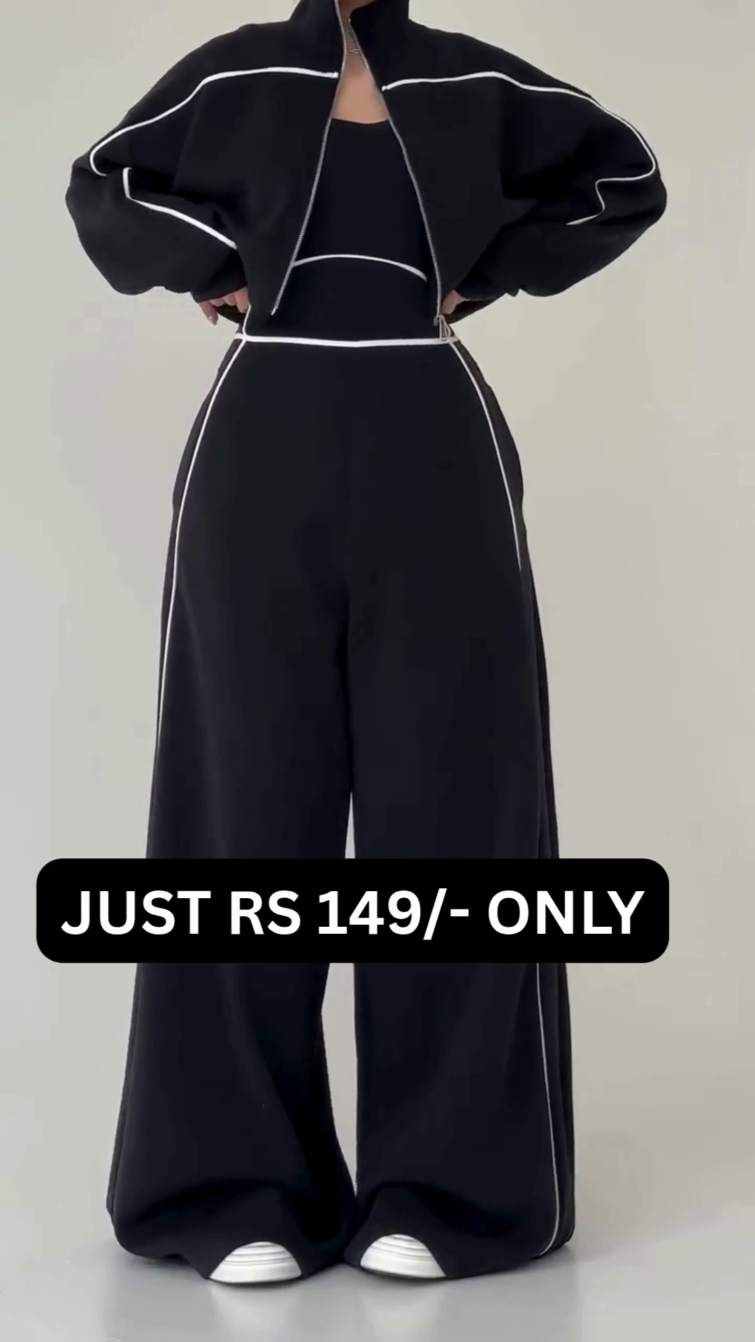 “Midnight Sport Luxe Set 🖤🤍 | Athleisure Chic Co-ord”