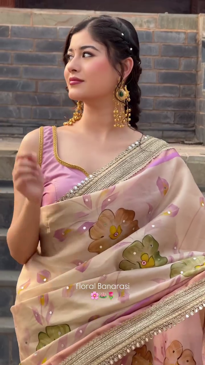 “Rosé Bloom Banarasi Saree 💖 | Elegant Floral Traditional Drape”