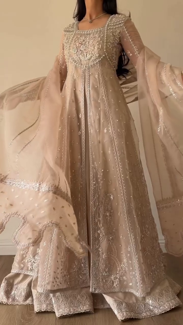 “Moonlight Luxe Embroidered Suit Set 👑 | Premium Festive Anarkali Dress with Dupatta”