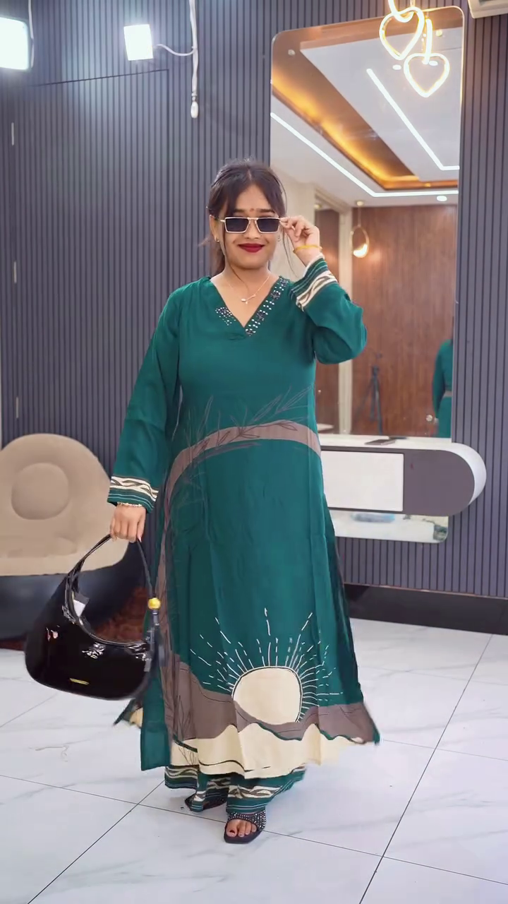 “Midnight Bloom Designer Kurta Set 🌿 | Elegant Printed Ethnic Co-Ord for Women”