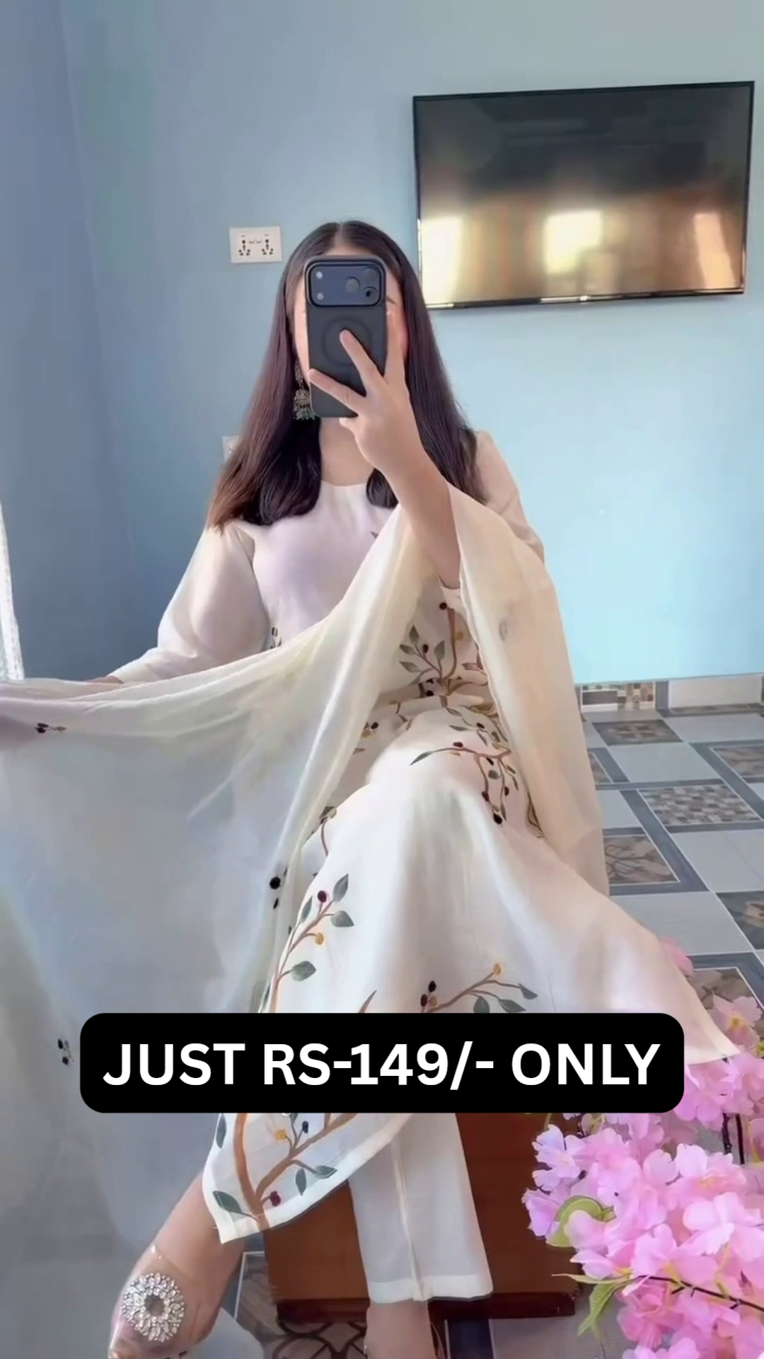 “Ivory Blossom Luxury Suit Set 🌸 | Elegant Embroidered White Pakistani Style 3 Piece Dress”
