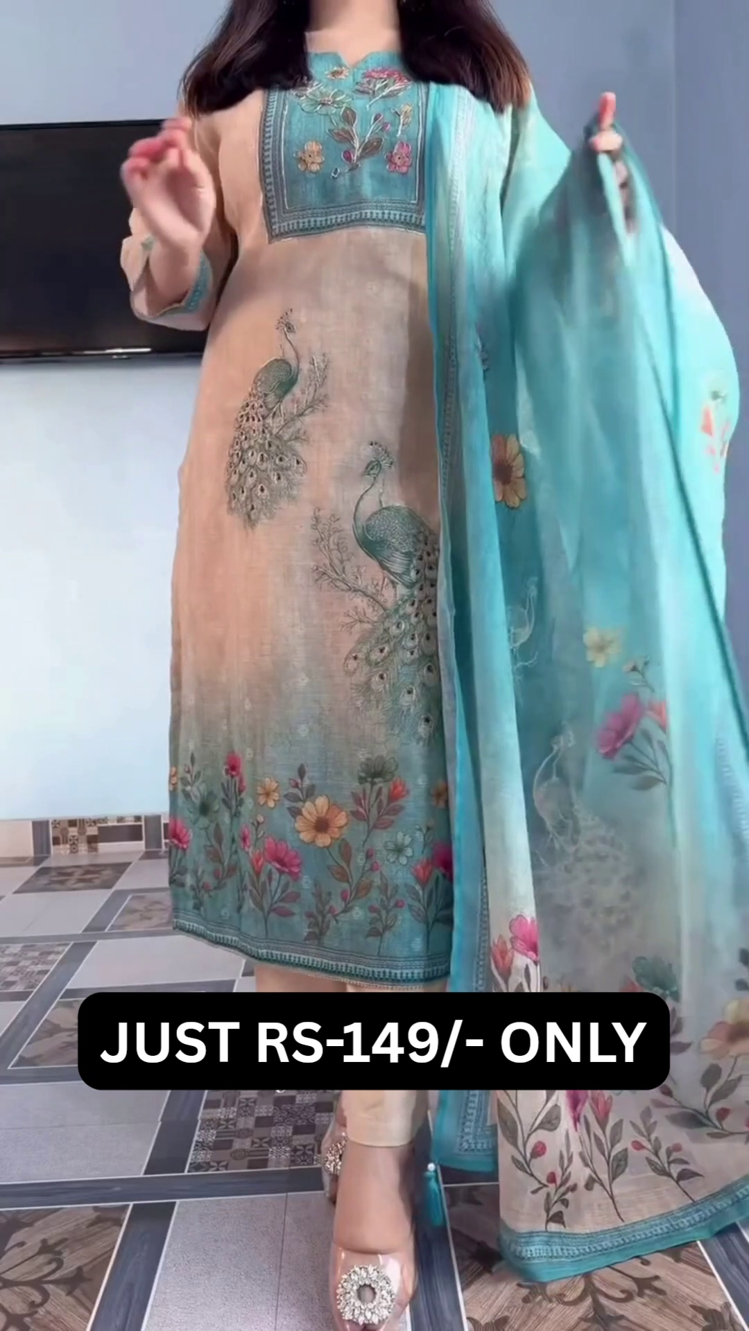 “Aqua Bloom Floral Suit Set 🌸🩵 | Elegant Pastel Ethnic Wear”