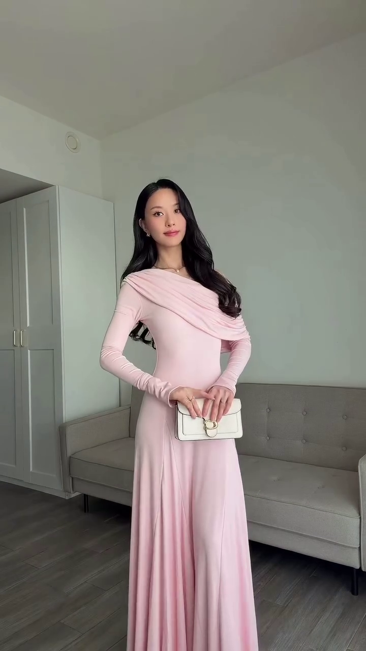 🌸✨ Blush Grace Draped Maxi Dress – Soft Luxury Elegance ✨🌸