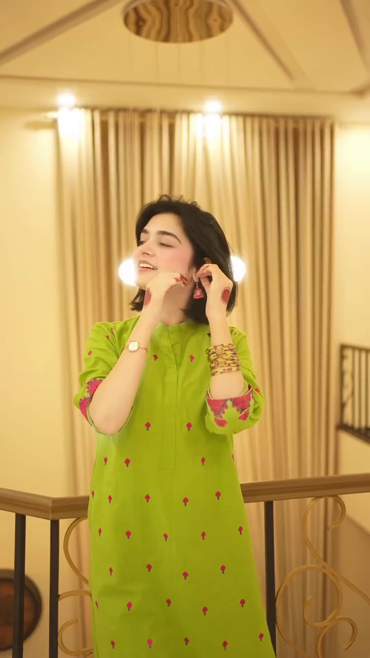 💚✨ Emerald Bloom Embroidered Kurta – Everyday Festive Grace ✨💚
