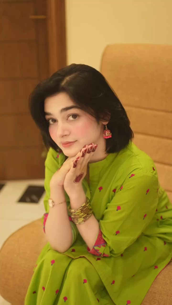 💚✨ Emerald Bloom Embroidered Kurta – Everyday Festive Grace ✨💚