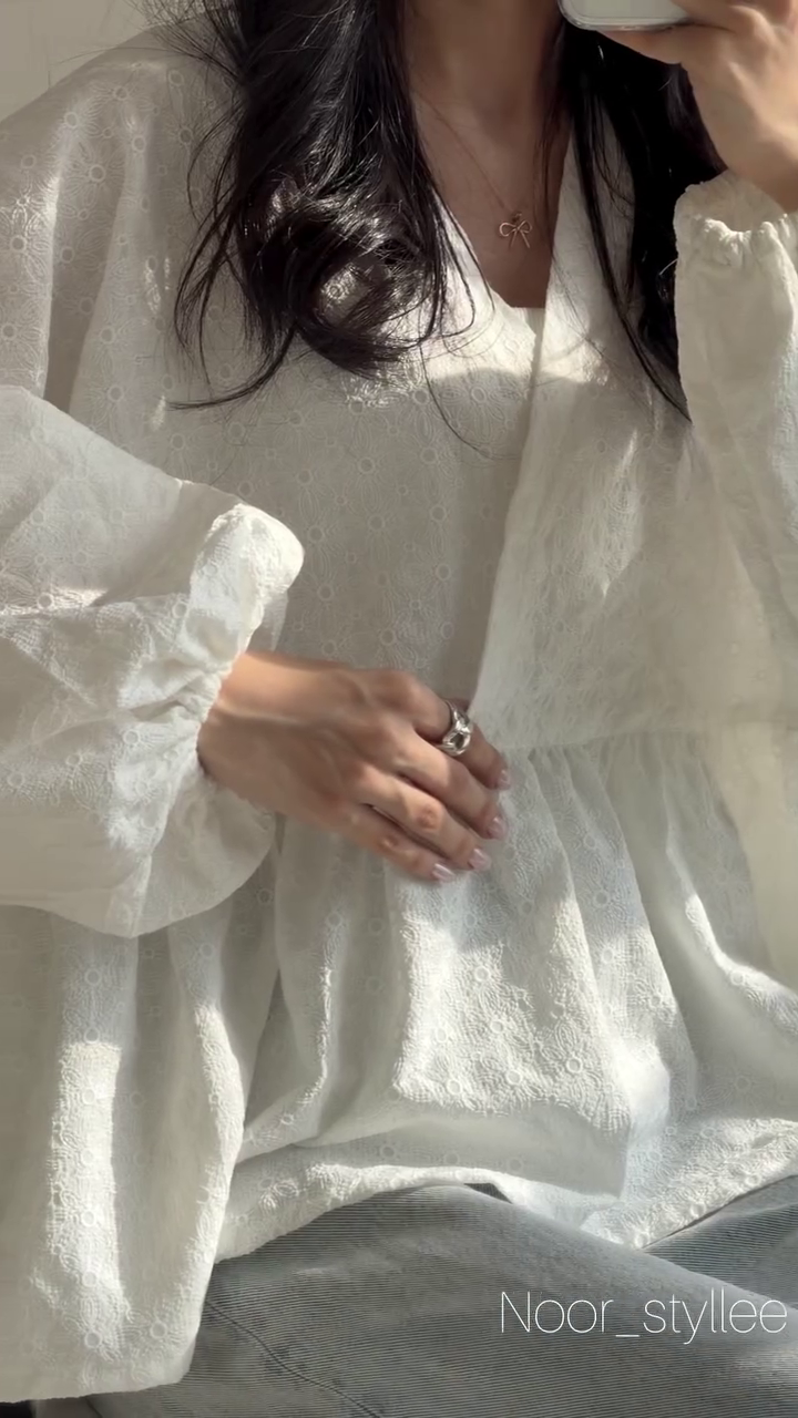 🤍✨ Soft Girl Minimalism – Effortlessly Elegant Everyday Look ✨☁️