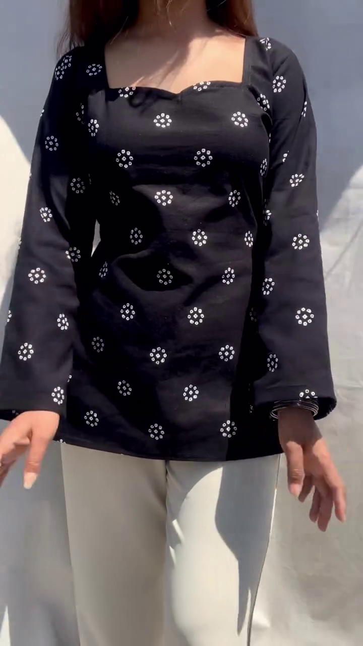 🖤✨ Midnight Charm Printed Kurti Top for Women ✨🖤