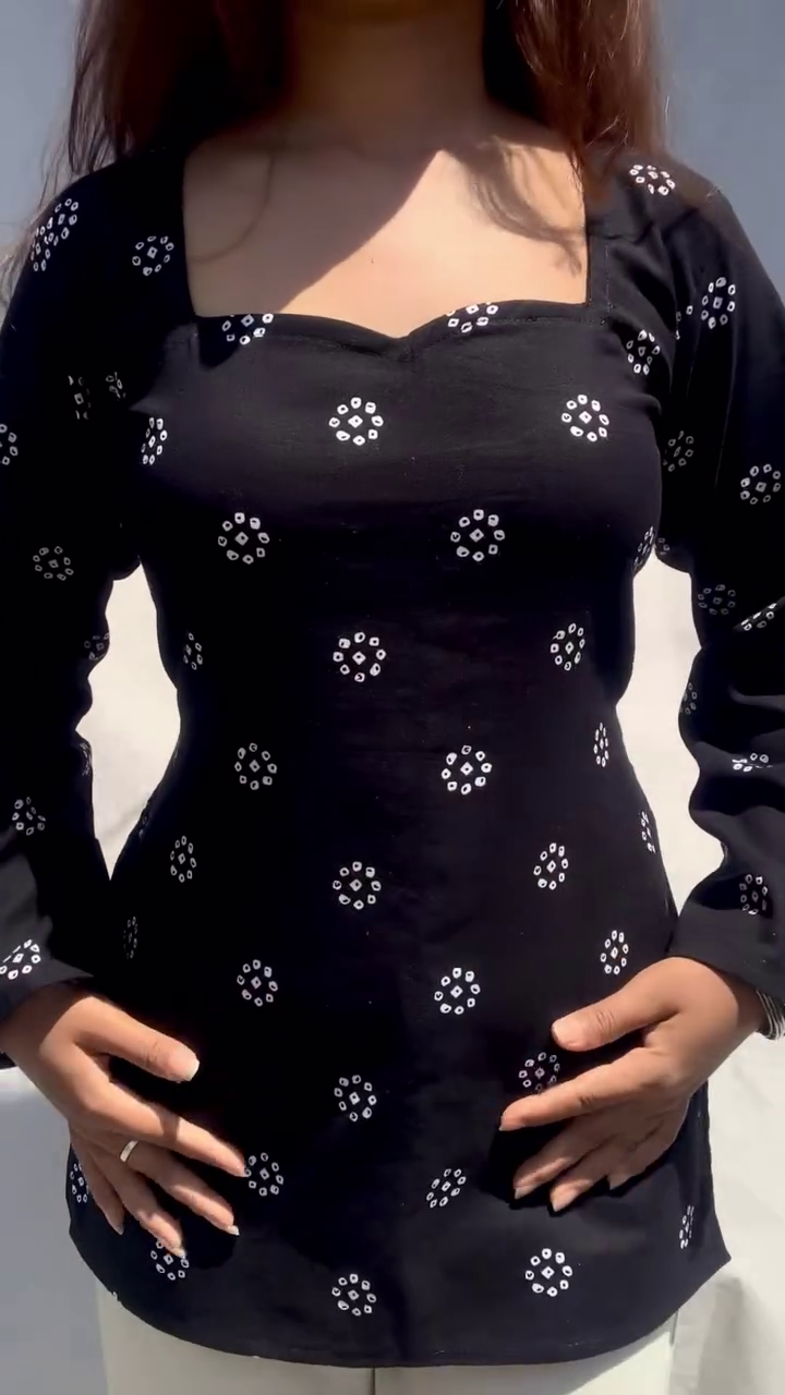 🖤✨ Midnight Charm Printed Kurti Top for Women ✨🖤