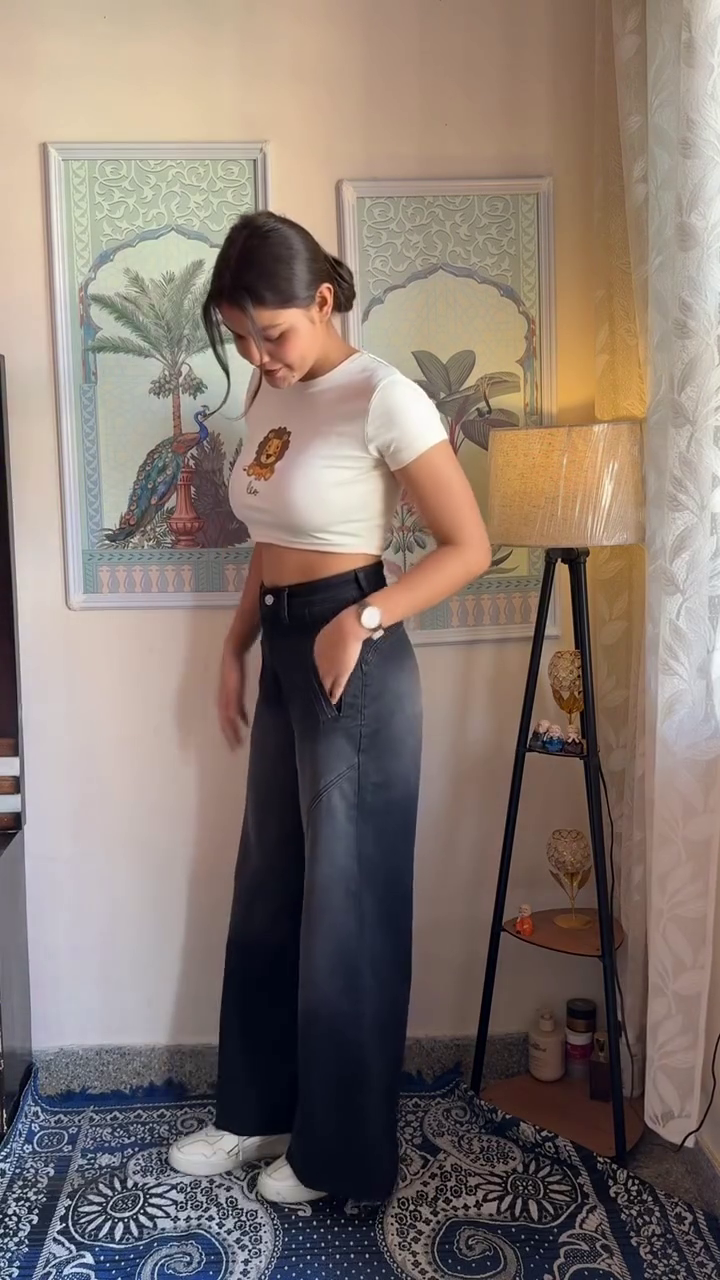 👖✨ Urban Muse Wide-Leg Denim Jeans for Women ✨👖