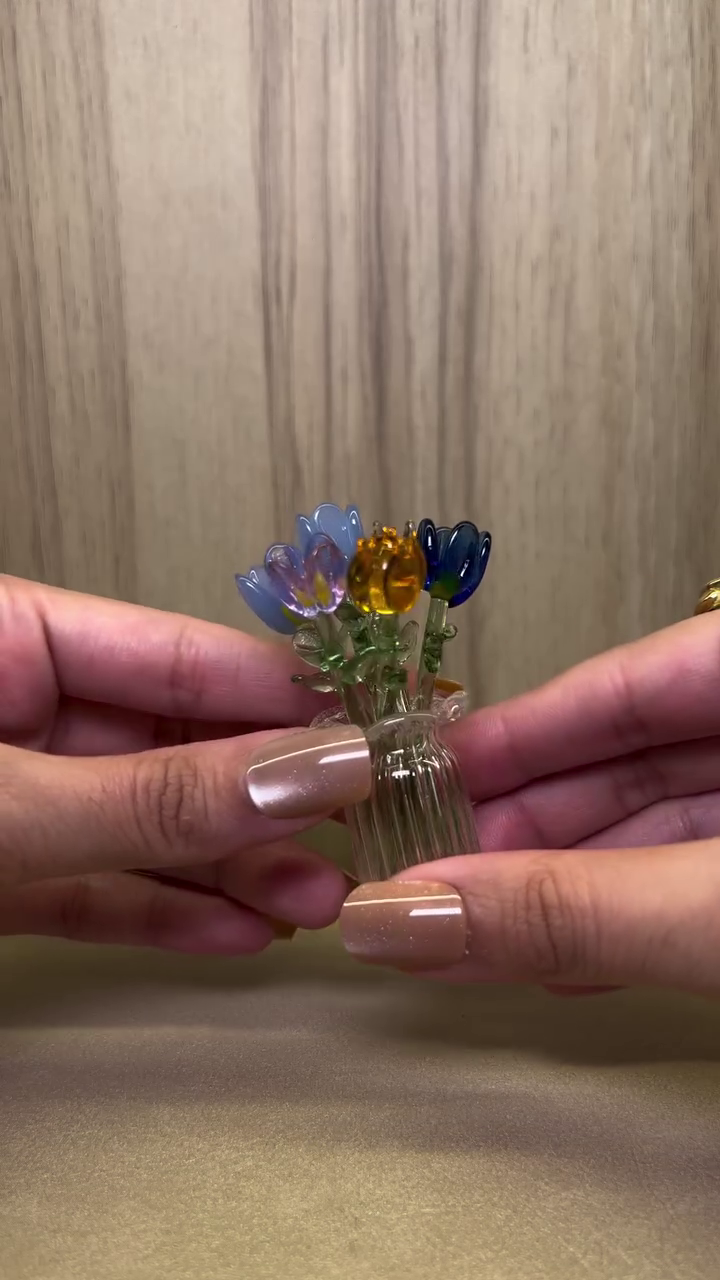 🌸 Enchanted Mini Glass Flower Vase with Handcrafted Crystal Bloom Bouquet