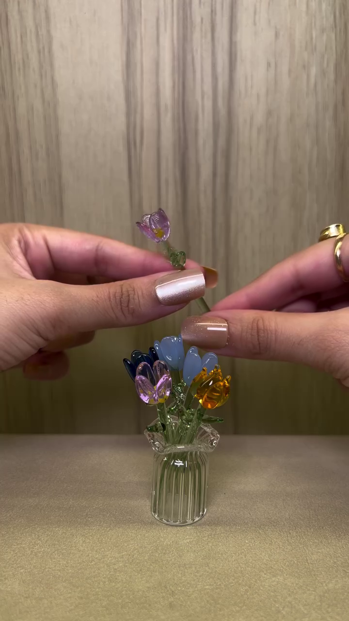 🌸 Enchanted Mini Glass Flower Vase with Handcrafted Crystal Bloom Bouquet