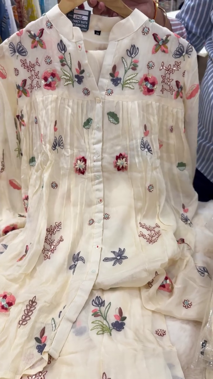 👗 Premium Floral Embroidered Ivory Anarkali Kurta Set for Women | Elegant Ethnic Party Wear with Delicate Threadwork & Artistic Floral Design | Festive, Casual & Occasion Wear Collection 💖🌿